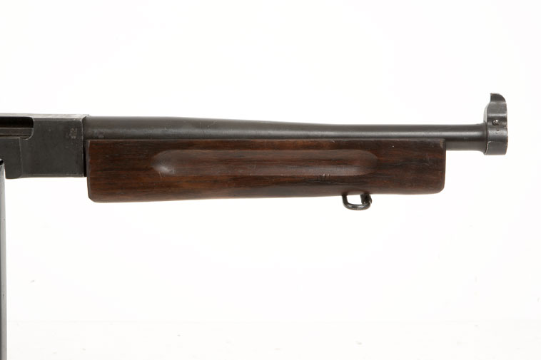 deactivated_m1A1_thompson